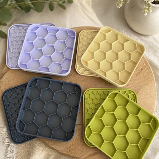 2 in 1 Dual Feeder and Lick Mat Lid